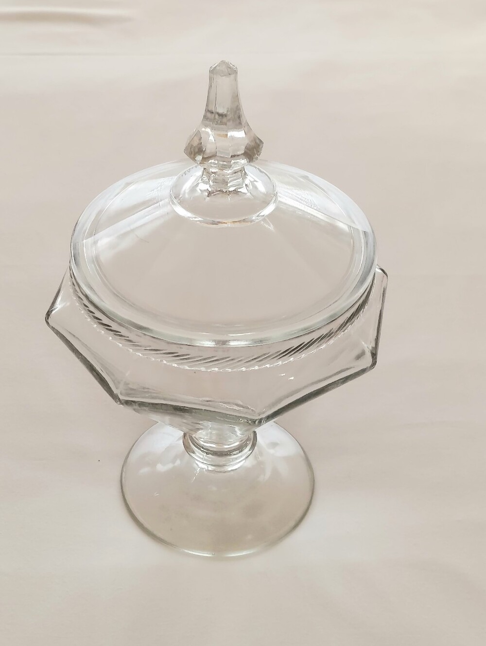 Vintage Clear Glass Pedestal Candy Dish With Lid  - Elegant Simple Design